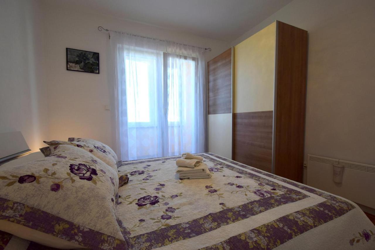 Apartment Lucy Malinska Εξωτερικό φωτογραφία