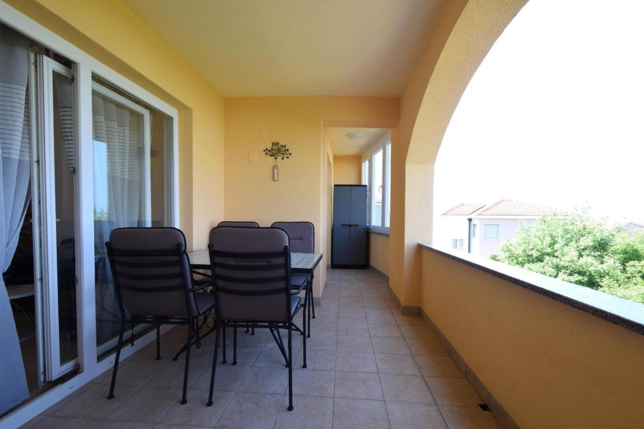 Apartment Lucy Malinska Εξωτερικό φωτογραφία